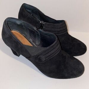 Clarks Artisan Black Suede Ankle Heeled Boot 8M
